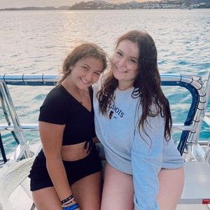 Meet your Posher, Ivette